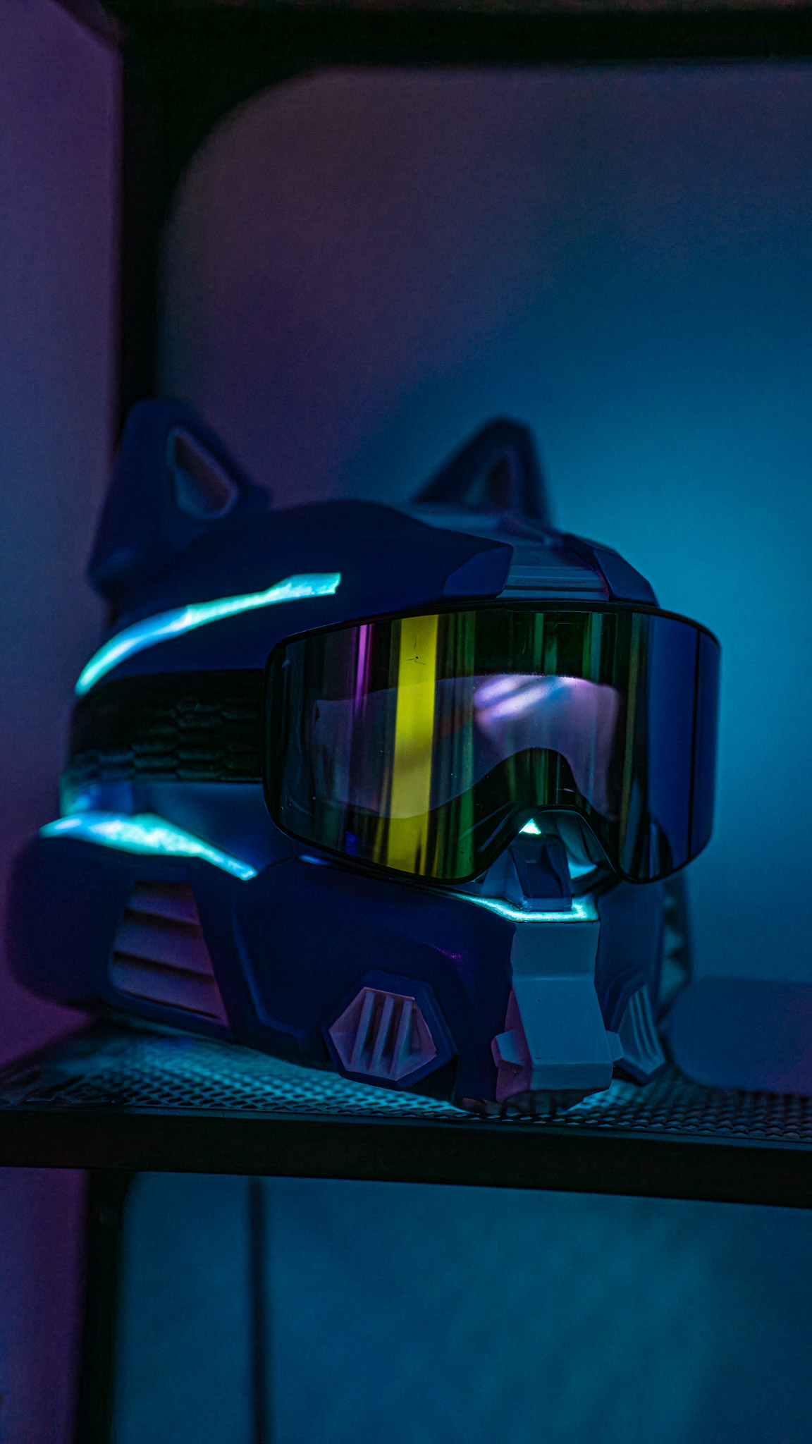 Halo helmet finished with LEDs